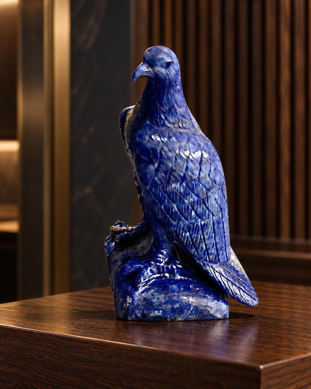 Aquila by Daniel McKinney in executive interior