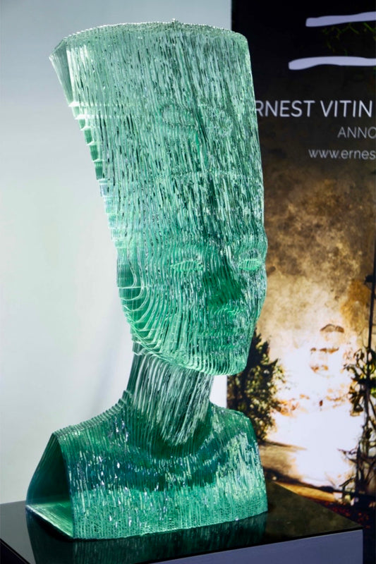 Vertical Nefertiti (2026)