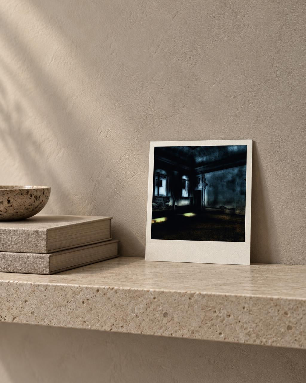 Gareth Lloyd - Instant #37 in-room collector visual (18 × 20 cm)
