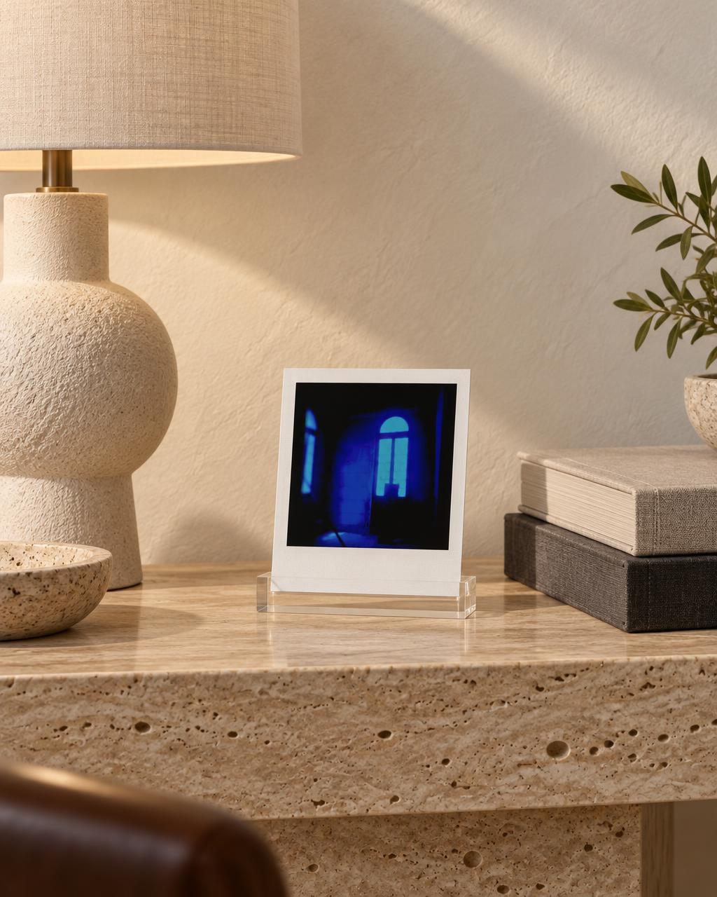 Gareth Lloyd - Instant #27 in-room collector visual (18 × 20 cm)