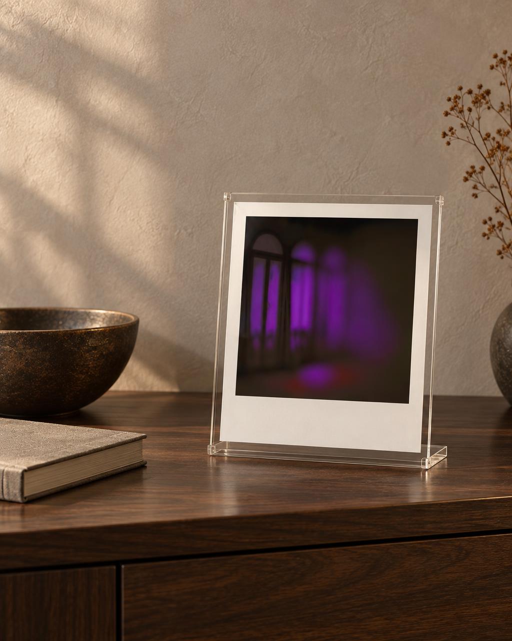Gareth Lloyd - Instant #36 in-room collector visual (18 × 20 cm)